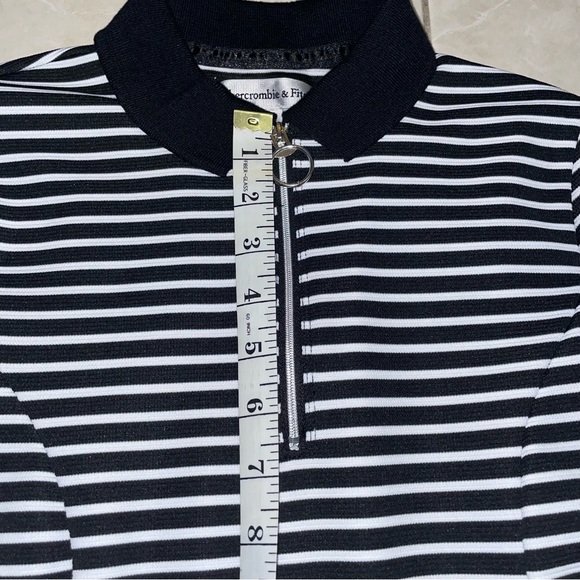 Striped Collared Dress - Picture 7 of 13